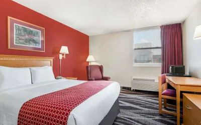 Photo 5 - Days Inn by Wyndham Gillette