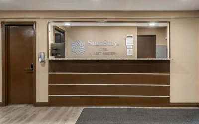 Photo 3 - SureStay Hotel by Best Western Summersville