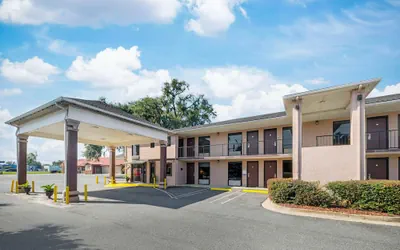 Quality Inn & Suites Live Oak I-10 Exit 283