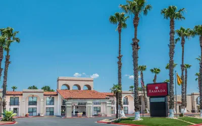 Photo 2 - Ramada Hotel & Conference Center by Wyndham Las Cruces