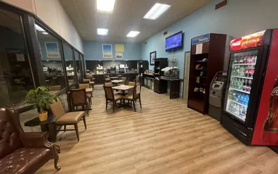 Photo 5 - Days Inn by Wyndham Lake Park/Valdosta