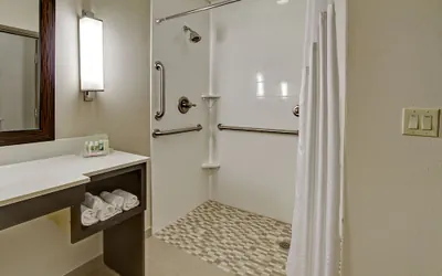 Photo 4 - Holiday Inn Hotel & Suites Tupelo North by IHG