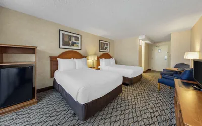 Photo 5 - Clarion Hotel Anaheim Resort