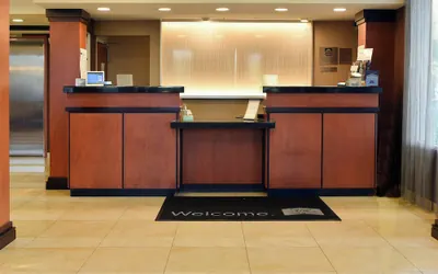 Photo 2 - Fairfield Inn & Suites Hartford Airport