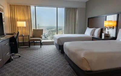 Photo 4 - Doubletree by Hilton Cedar Rapids Convention Complex