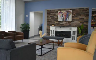 Photo 3 - Best Western Atlanta Cumberland/Galleria Hotel