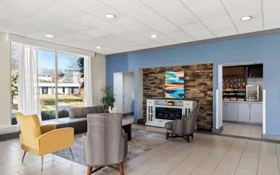 Photo 4 - Best Western Atlanta Cumberland/Galleria Hotel