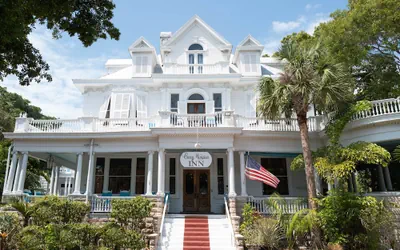 Photo 2 - Amsterdam's Curry Mansion Inn