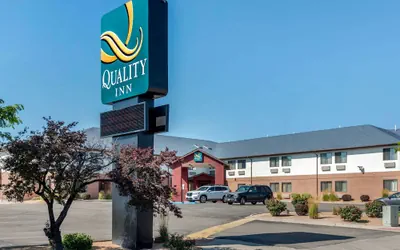 Photo 2 - Quality Inn Pueblo North