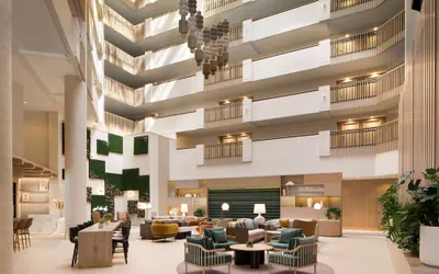 Photo 3 - Hilton Santa Monica Hotel & Suites
