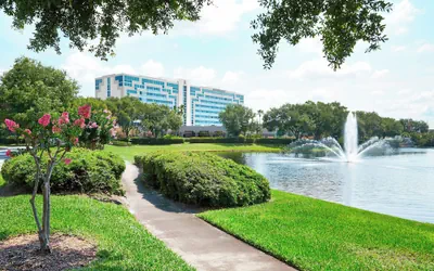 Photo 2 - Renaissance Orlando Airport Hotel by Marriott