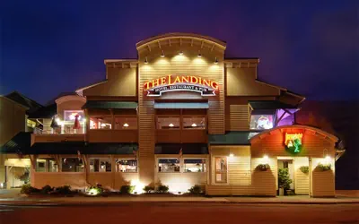 Photo 2 - The Landing Hotel & Restaurant