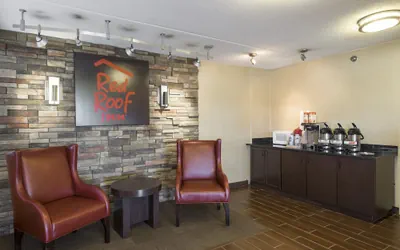 Photo 5 - Red Roof Inn Cincinnati - Sharonville