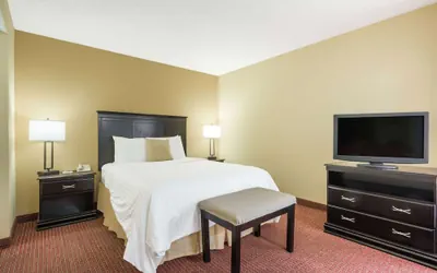 Photo 4 - Hawthorn Extended Stay by Wyndham Dayton