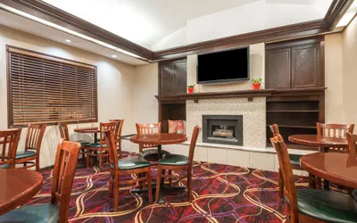 Photo 2 - Hawthorn Extended Stay by Wyndham Dayton