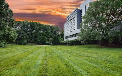 Photo 2 - Sonesta Charlotte Lower South End