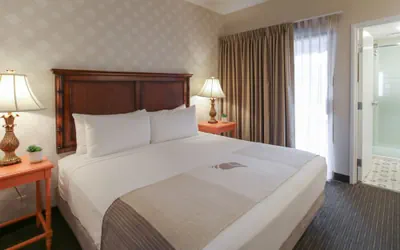 Photo 4 - Oxford Suites Pismo Beach