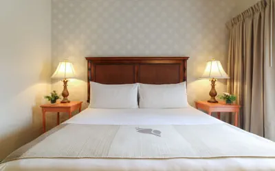 Photo 5 - Oxford Suites Pismo Beach
