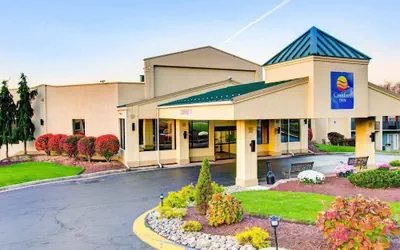 Photo 2 - Comfort Inn Conference Center Pittsburgh Penn Hills