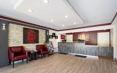 Photo 4 - Red Roof Inn Chattanooga - Lookout Mountain