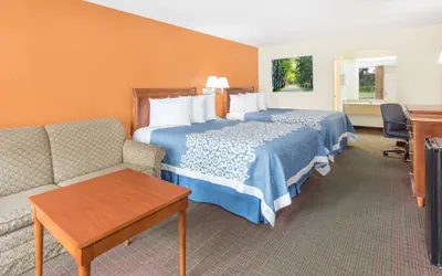 Photo 4 - Days Inn by Wyndham Orangeburg South