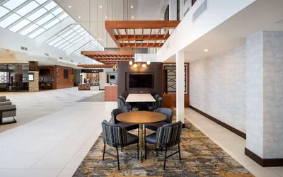 Photo 4 - DoubleTree by Hilton Madison East