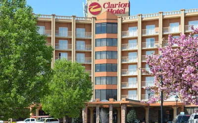 Photo 2 - Clarion Hotel Philadelphia International Airport