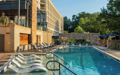 Photo 2 - Raleigh Marriott Crabtree Valley