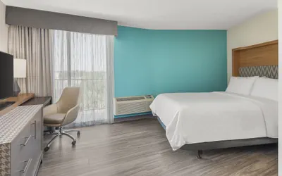 Photo 4 - Holiday Inn Charleston Riverview by IHG
