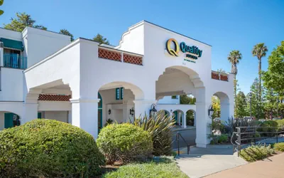 Photo 2 - Quality Suites Downtown San Luis Obispo