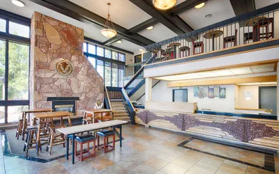 Photo 2 - Red Lion Inn & Suites Missoula
