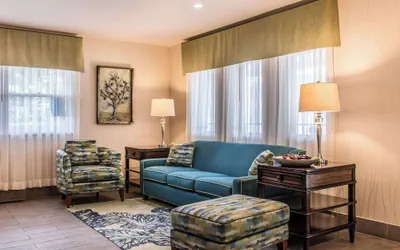 Photo 5 - Quality Inn Bedford
