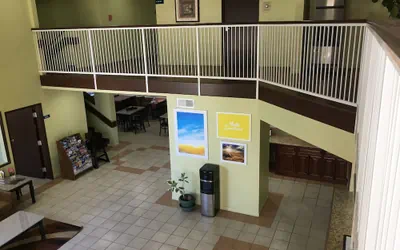 Photo 4 - Days Inn by Wyndham Holbrook