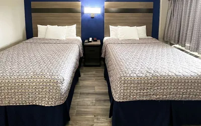 Photo 4 - Blue Wave Inn