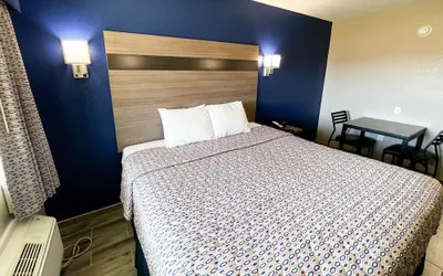 Photo 5 - Blue Wave Inn