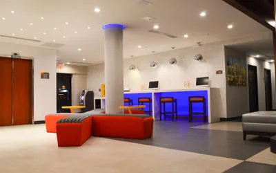 Photo 3 - Hollywood Hotel Fort Lauderdale Airport/Cruise Port