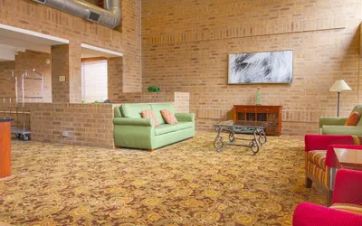 Photo 4 - Tulsa Square Hotel Central, I-44 By OYO