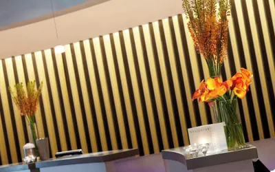 Photo 2 - Renaissance St. Louis Airport Hotel