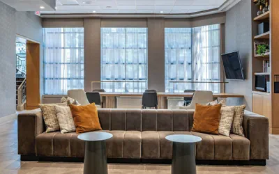 Photo 5 - Sheraton Suites Wilmington Downtown