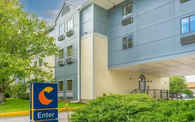 Photo 2 - Comfort Inn Rutland - Killington
