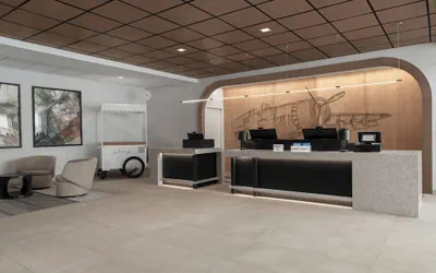 Photo 4 - Sheraton Hartford Hotel at Bradley Airport