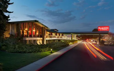 Photo 2 - Ramada by Wyndham Spokane Airport