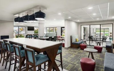 Photo 5 - Hampton Inn Milwaukee/Brookfield