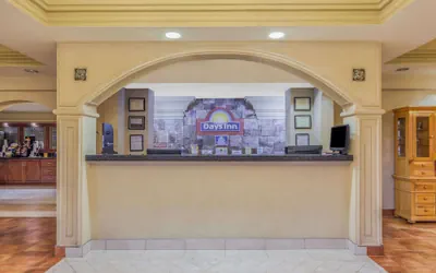 Photo 3 - Days Inn by Wyndham Dalton