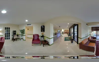 Photo 3 - Quality Inn Tanglewood