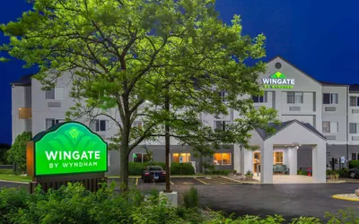 Photo 2 - Wingate by Wyndham Gurnee