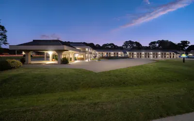 Days Inn by Wyndham Norfolk Airport