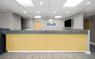 Photo 3 - Days Inn by Wyndham Norfolk Airport