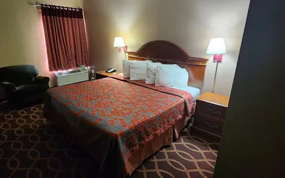 Photo 2 - American Inn Evansville