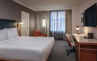 Photo 2 - Courtyard by Marriott Boston Downtown